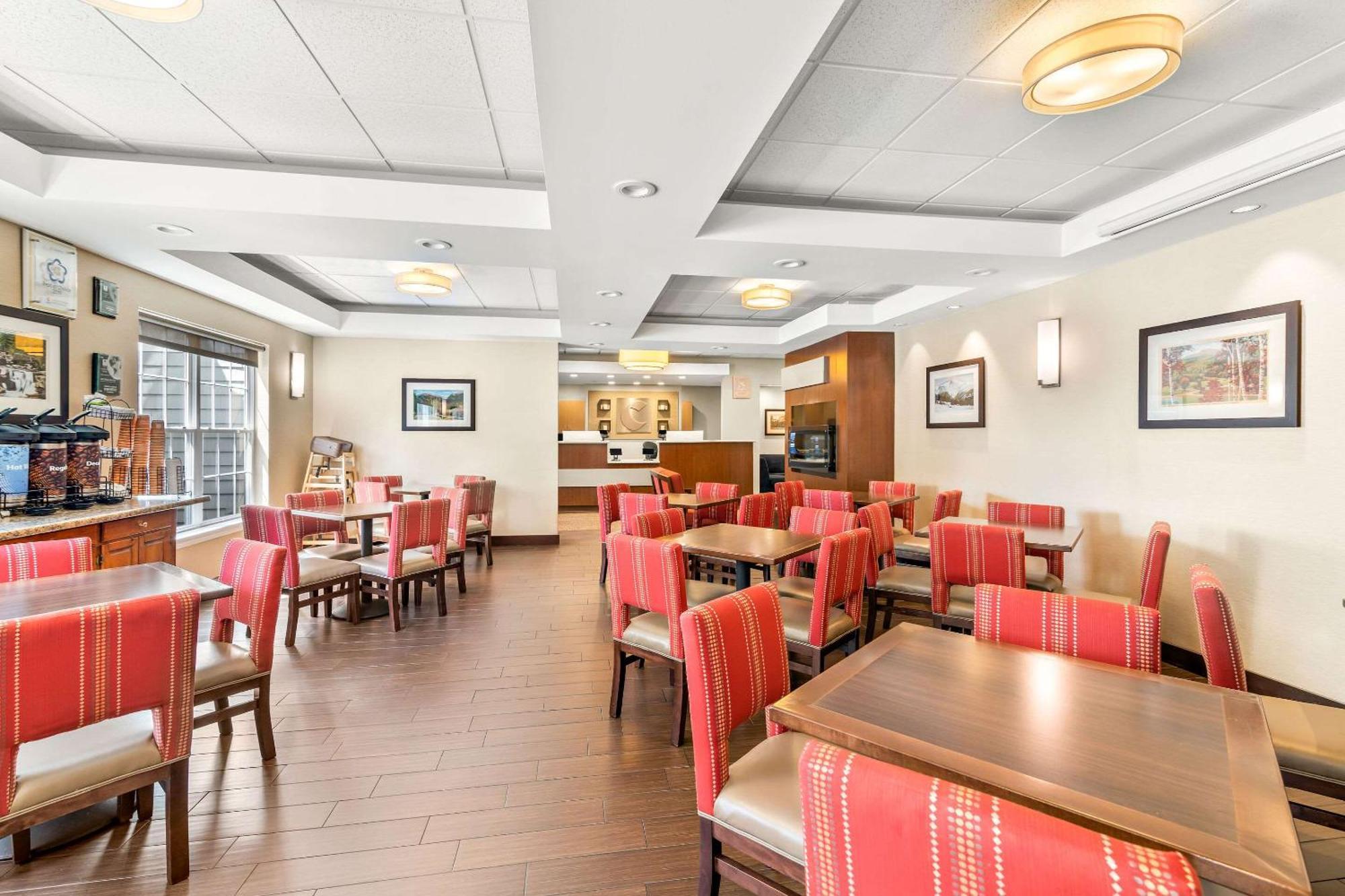 Comfort Inn & Suites Норт-Конвей Экстерьер фото